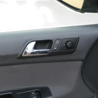 1x VW Polo 9N Türverkleidung Verkleidung Tür vorne links 2/3-Türer Griff Öffner - Bild 4