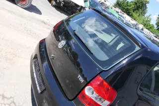 VW Fox 5Z Heckklappe Kofferraumklappe Klappe hinten + Scheibe schwarz L041 - Bild 3
