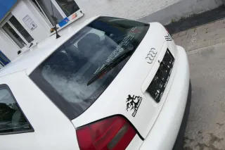Audi A3 8L bis cBj. ca1999 Heckklappe Kofferraumklappe Klappe hinten weiß LY9G - Bild 4