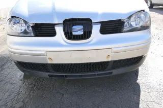 Seat Arosa 6H Stoßstange Frontstoßstange vorne grau silber LS7N Facelift + Grill - Bild 2