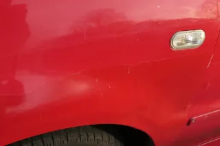 VW Polo 6N2 Kotflügel vorne links rot LP3G (bis auf den Schweller) - Bild 8