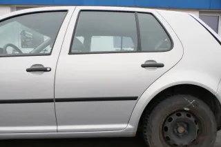 VW Golf 4 Limousine Tür hinten links silber grau LB7Z (KEINkombi) - Bild 1