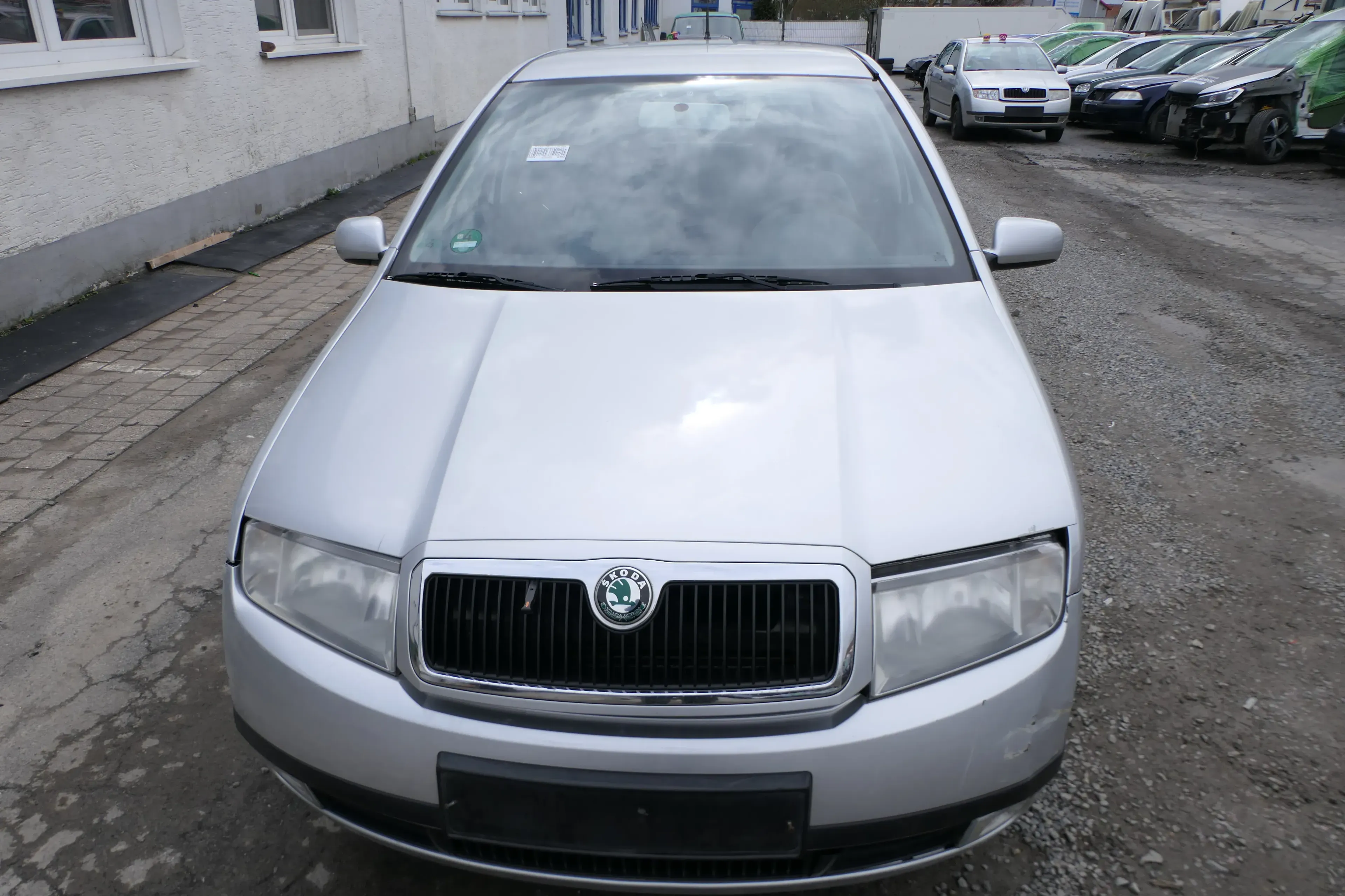 Skoda Fabia 6Y Motorhaube Klappe vorne silber grau LF7T mit Grill vorn - Bild 1