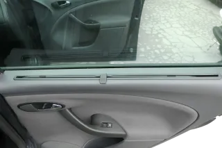 Seat Altea 5P XL Türverkleidung Verkleidung Tür vorne +hinten links Sonnenrollo - Bild 2