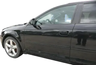 Audi A3 8P 4/5-Türer Tür vorne links Fahrertür Türblatt schwarz LZ9Y Sportback - Bild 3