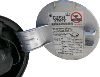 VW Polo 9N3 9N Tankdeckel Klappe Tankklappe Deckel Tank silber LA7W - Bild 3