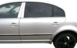Skoda Superb 3U Limousine Tür hinten links silber LF7T - ohne Anbauteile - Bild 1