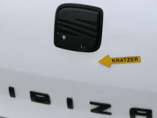 Seat Ibiza 6J Heckklappe Klappe hinten 2/3-Türer weiß LB9A mit Scheibe - Bild 5