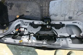 Audi A3 8P 2/3-Türer Heckklappe Klappe hinten silber grau LY7W 2/3-Türer - Bild 2