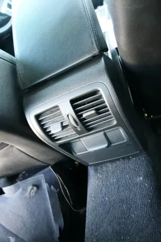 VW Passat 3C Mittelarmlehne Armlehne Fach original komplett zum nachrüsten Leder - Bild 2