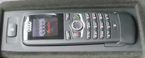 OHNE AKKU AUDI Peiker Autotelefon Audi A4 A5 A6 A8 Q5 Q7 Telefon 4F0910393A Adap