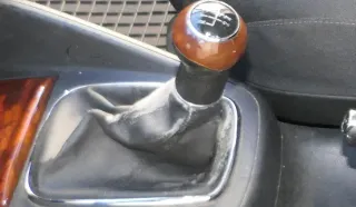 Golf 4 Bora Schaltknauf Schaltsack schwarz TDI Holz Dekor wurzelnuss klein - Bild 11