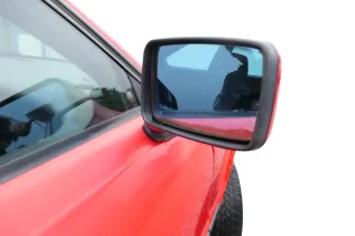 Audi 80 elektrischer elektrisch Spiegel Außenspiegel rechts mit Glas rot LY3H - Bild 1