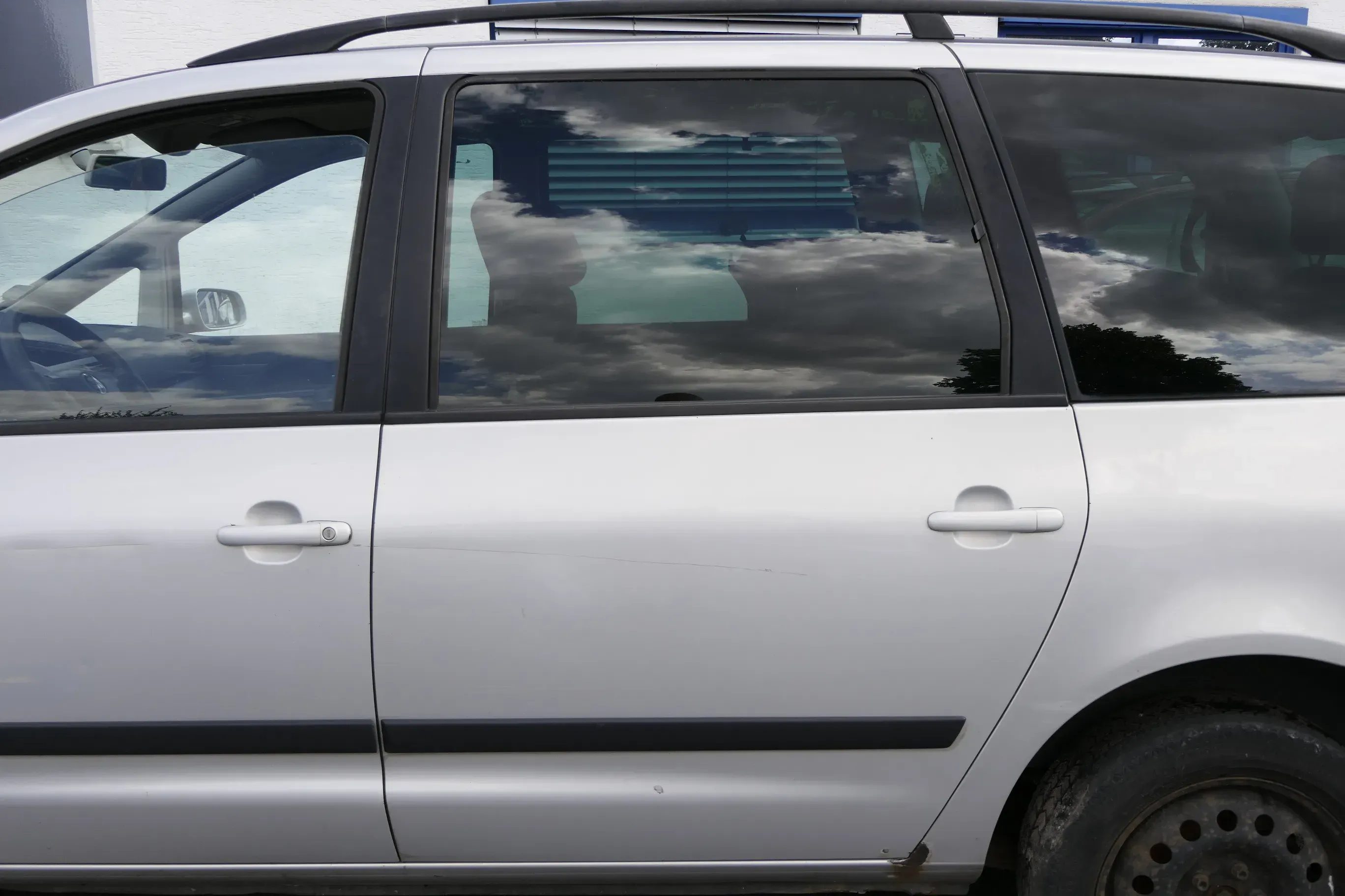 VW Sharan 7M Seat Alhambra Tür links hinten silber LB7Z ab Bj.2000 Facelift - Bild 1