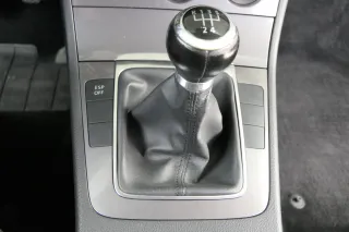 VW Passat 3C 5-Gang Schaltknauf Schaltsack Schaltung Schaltknüppel original Sch - Bild 1
