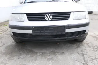 VW Passat 3B Stoßstange vorne Frontstoßstange Stoßfänger silber LB7Z grau Grill - Bild 1