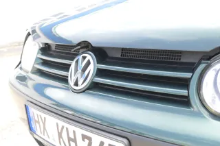 VW Golf 4 Grill Kühlergrill mit VW Zeichen Logo grün LC6M - Bild 2