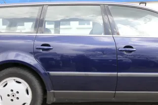 VW Passat 3B 3BG Kombi Variant Tür hinten rechts schwarz blau indigoblau LB5N - Bild 1