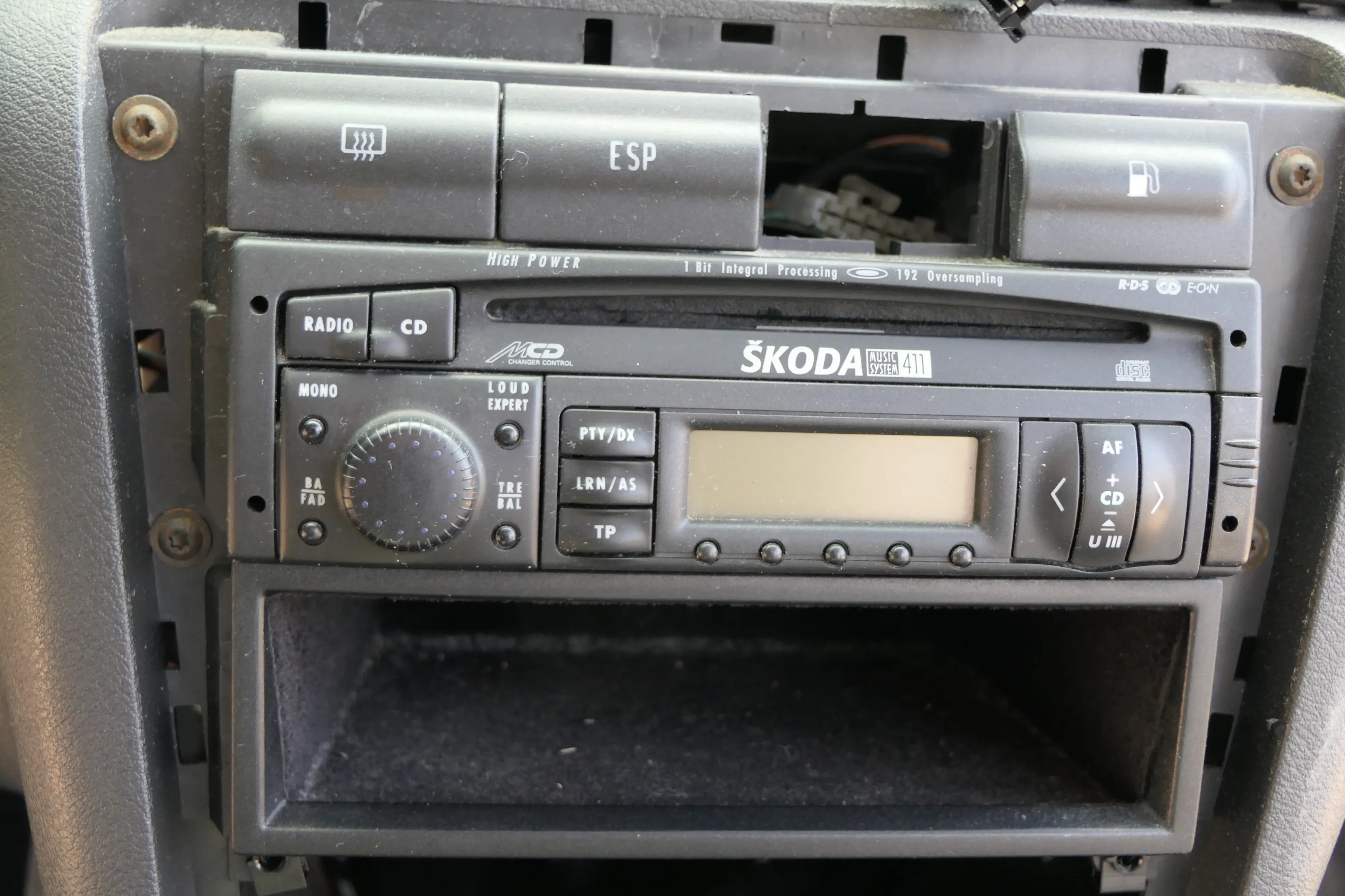 Skoda Octavia 1U Radio MS201 mit Code 1U0035160A Kasette - Bild 1