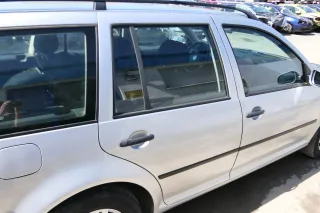 VW Golf 4 Bora Tür hinten rechts nur Kombi / Variant silber LA7W -ohne Anbauteil - Bild 3