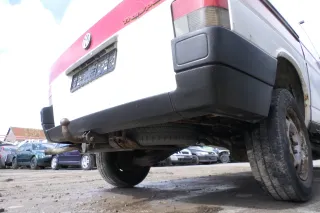 VW T4 Transporter Stoßstange Heckstoßstange hinten + links + rechts Ecke - Bild 2