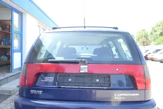 Seat Cordoba Vario Kombi 6KV5 Heckklappe Klappe hinten blau LA5E Scheibe - Bild 1