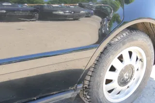 Audi A4 B5 Tür nur Türblatt hinten links schwarz LY9B - Facelift   -  ROST - Bild 2