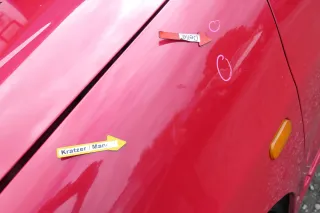 VW Caddy 9K Polo Variant 6Kv Kombi Kotflügel vorne links rot LY3D - Bild 3