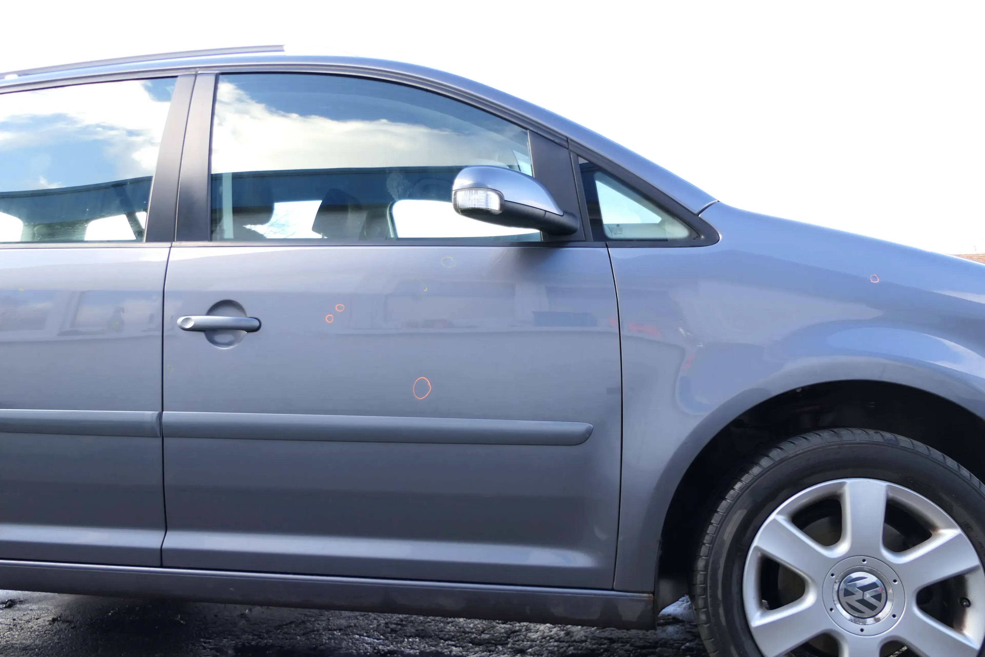 VW Touran 1T3 1T Tür vorne rechts Beifahrertür grau LD7X ohne Anbauteile - Bild 1