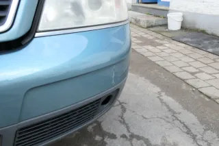 Audi A6 4B Frontstoßstange Stoßstange vorn vorne Stoßfänger grün blau LX6V jaspi - Bild 6