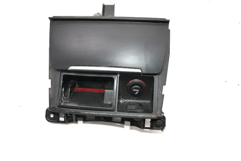 Audi A4 8K Aschenbecher vorne 8K0857951 - Bild 1