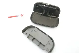 VW T4 Becherhalter Getränkehalter Dosenhalter Halter Getränke am Sitz - DEFEKT - Bild 1