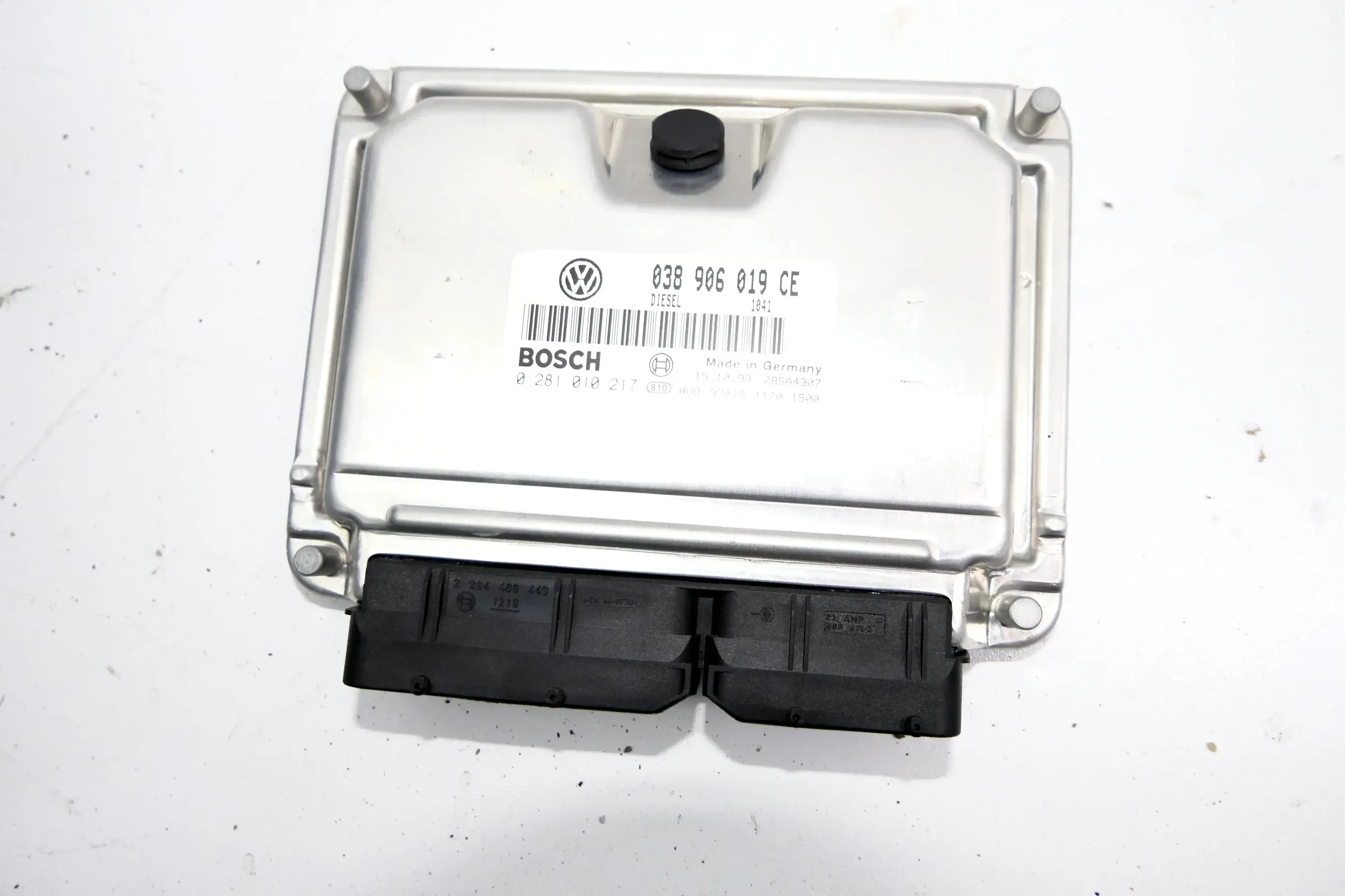 VW Passat 3B Steuergerät Motor Motorsteuergerät 1,9 TDI ATJ 85kw 038906019CE - Bild 1