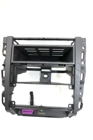 VW Golf 4 Bora Mittelkonsole Verkleidung um Radio schwarz 1J1858069F Rahmen - Bild 1