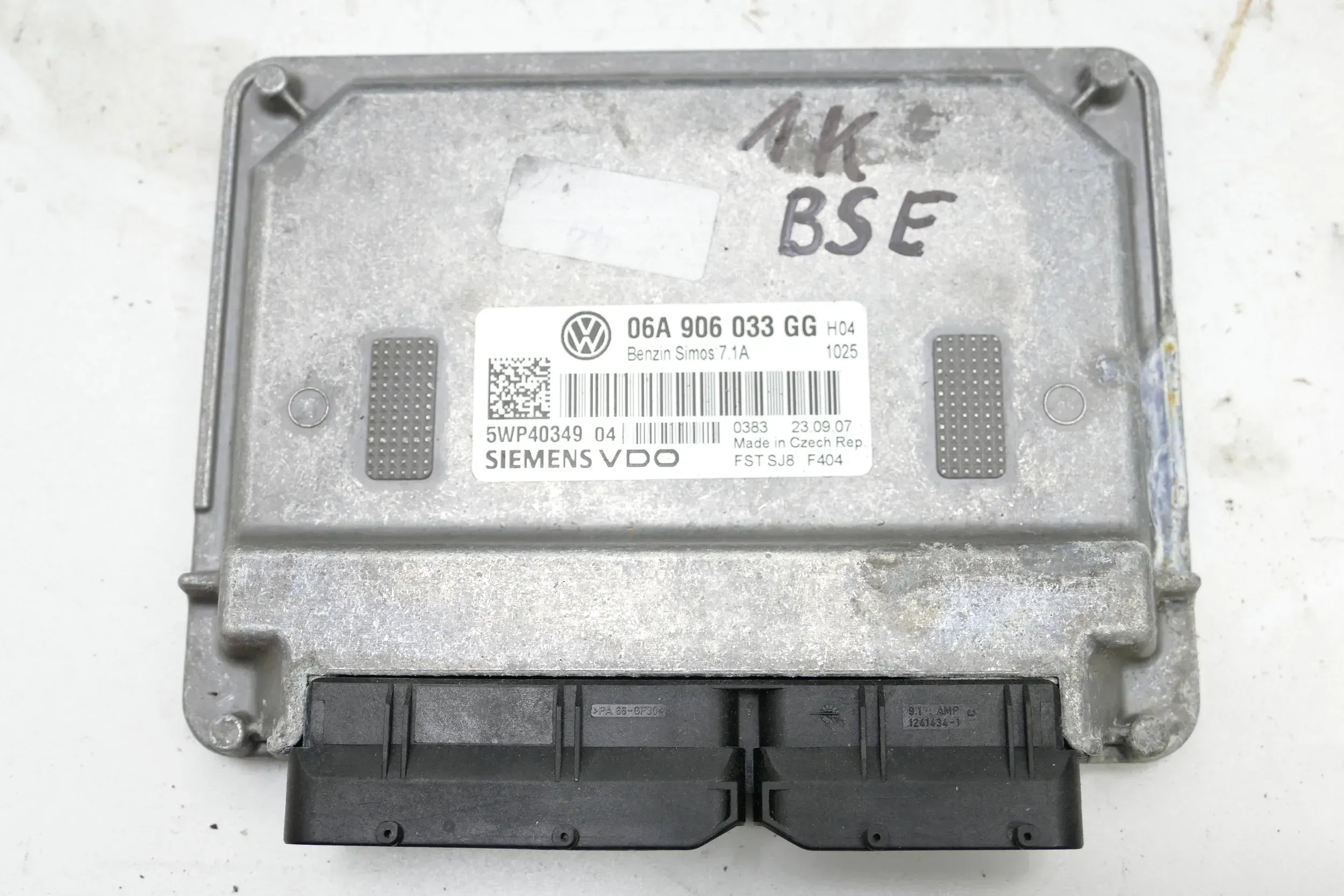 VW Golf 5 Steuergerät Motor 1,6l 75kw BSE 06A906033GG 101PS - Bild 1