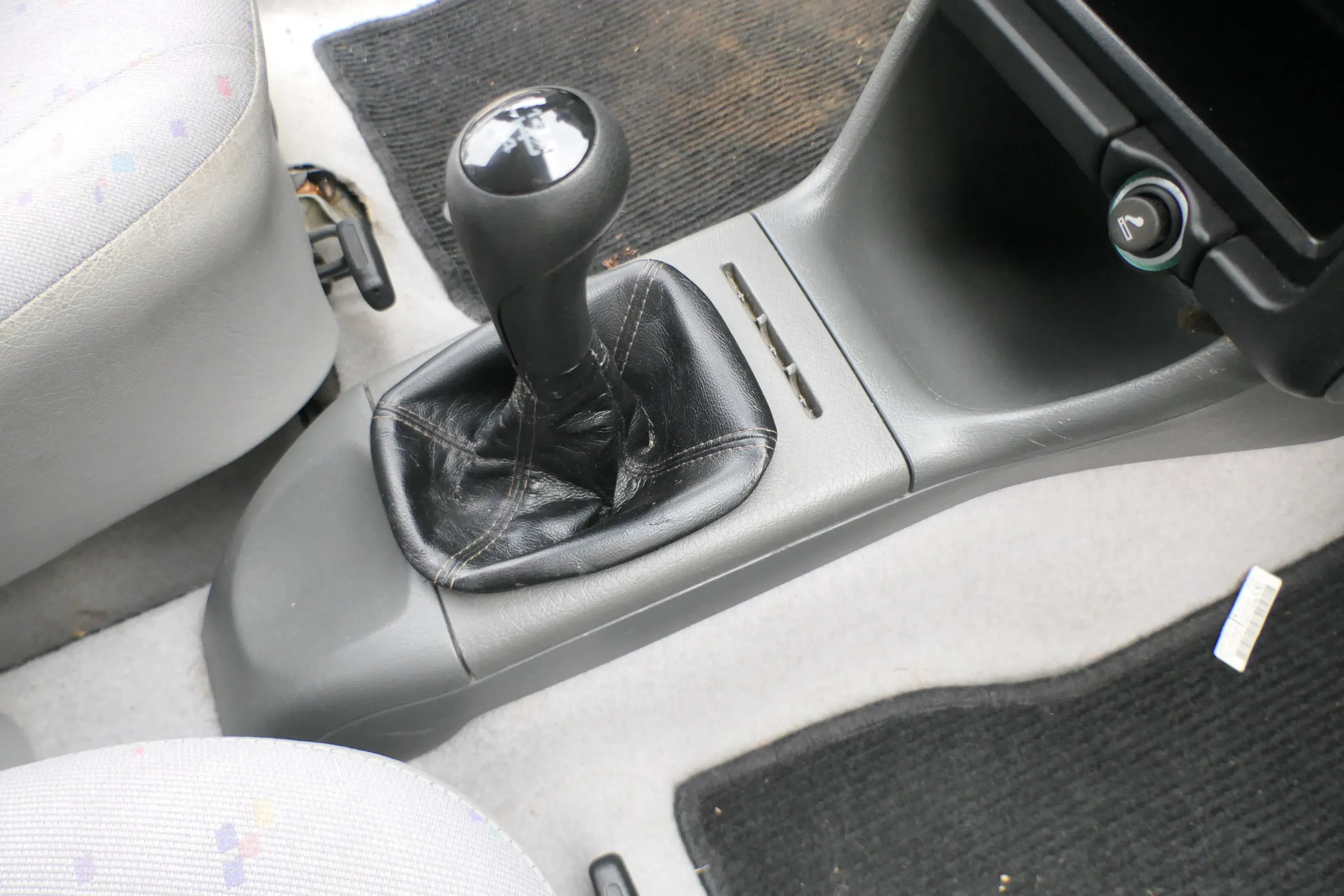 VW Lupo Polo 6N Schaltknauf Schaltsack Schaltung Schaltknüppel - Bild 1