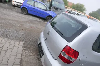 VW Fox 5Z Heckklappe Kofferraumklappe Klappe hinten + Scheibe silber LA7W - Bild 3