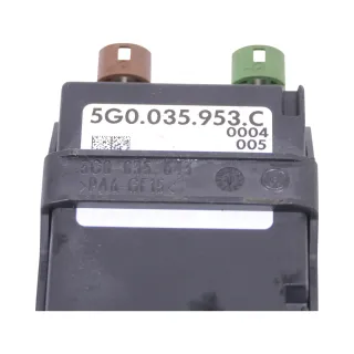 VW Golf T5 Passat USB-Verteiler 5G0035953C - Bild 4