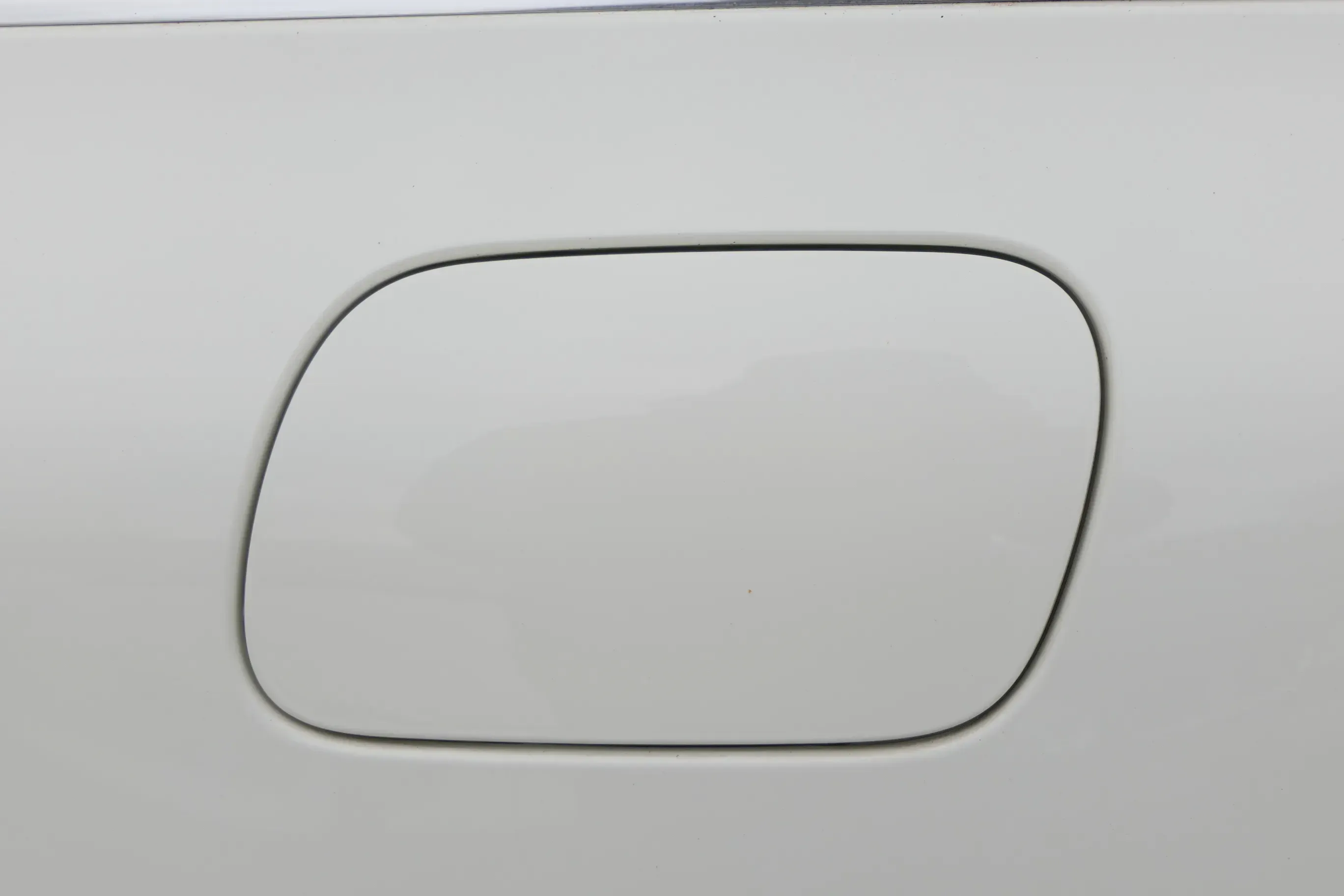 VW Touareg 7L Tankdeckel Deckel Tank Tankverschluß weiß LR9A - Bild 1