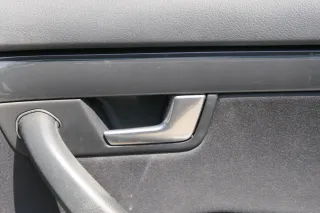A4 8E B6 Dekor Leisten Türverkleidung Verkleidung Tür vorne +hinten schwarz - Bild 12