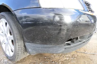Audi A3 8L Stoßstange Frontstoßstange vorne schwarz LY9B mit Grill - Bild 7