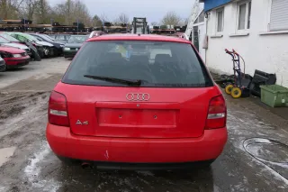 Audi A4 B5 Avant Facelift Heckklappe Klappe hinten rot LY3H Facelfit Scheibe - Bild 1