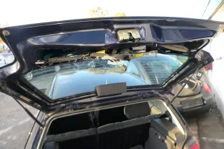 VW Polo 6N Heckklappe Klappe hinten Kofferraumklappe mit Scheibe blau LC5H - Bild 5
