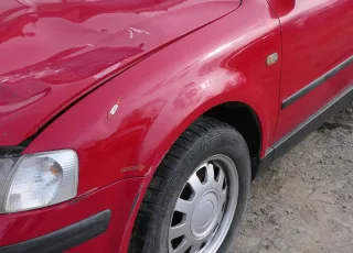 VW Passat 3B Kotflügel vorne links rot LY3D - Bild 1