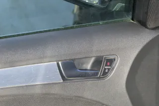 1x A4 8K B8 Türverkleidung Verkleidung Tür vorne links schwarz - Bild 2
