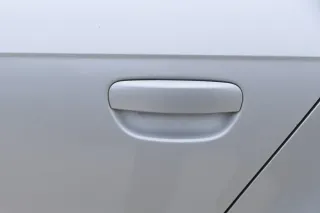 Audi A4 B7 8E Tür hinten links Kombi mit Scheibe silber LY7W + Rahmen Limo - Bild 3