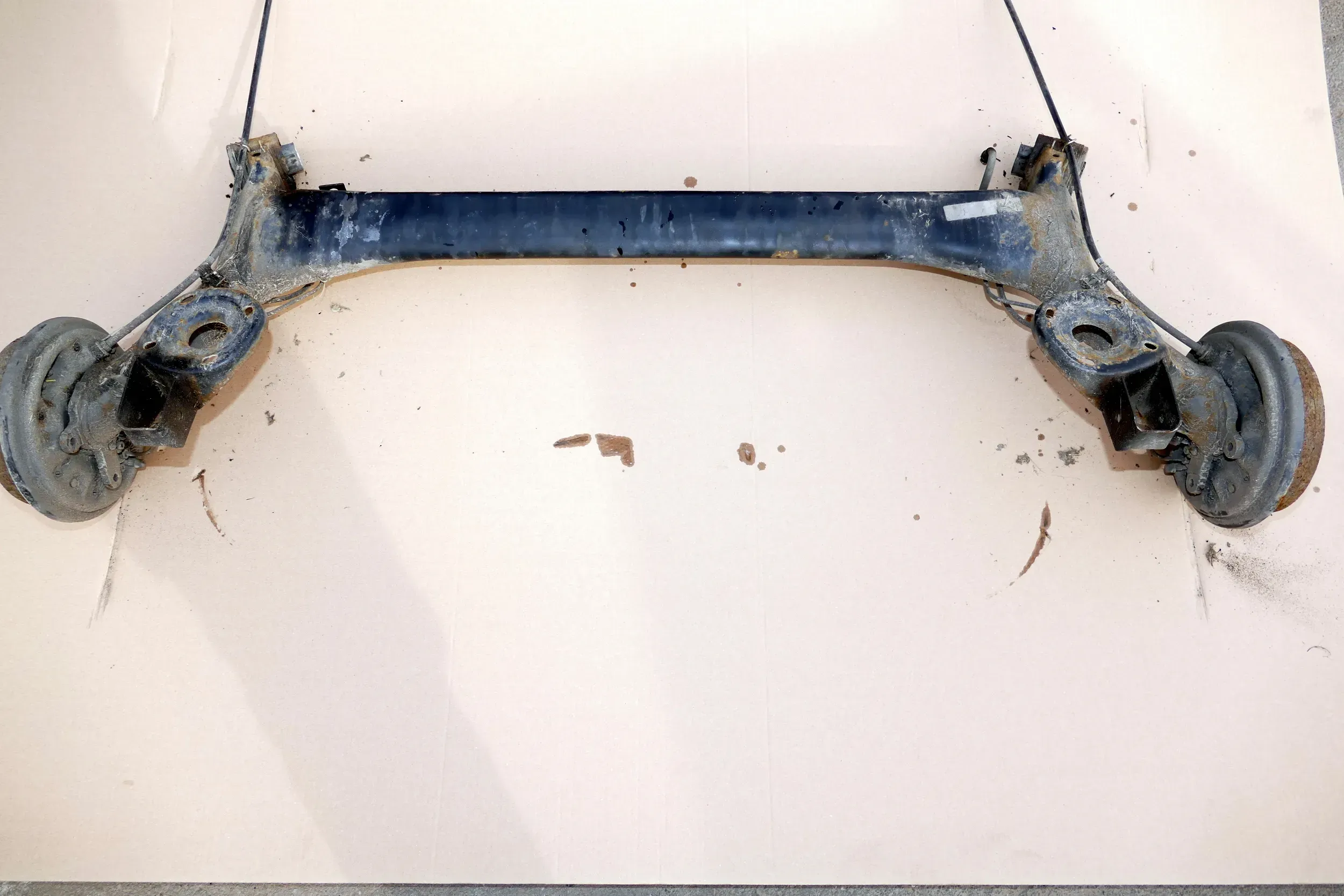 VW Fox Achse Hinterachse Trommelbremse hinten Trommel - Bild 1
