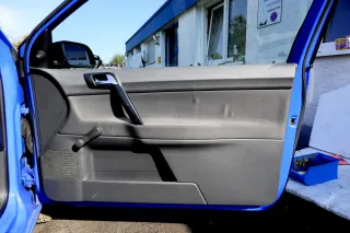 VW Polo 9N Türverkleidung Verkleidung Tür rechts vorne 2/3-Türer manueller FH - Bild 1