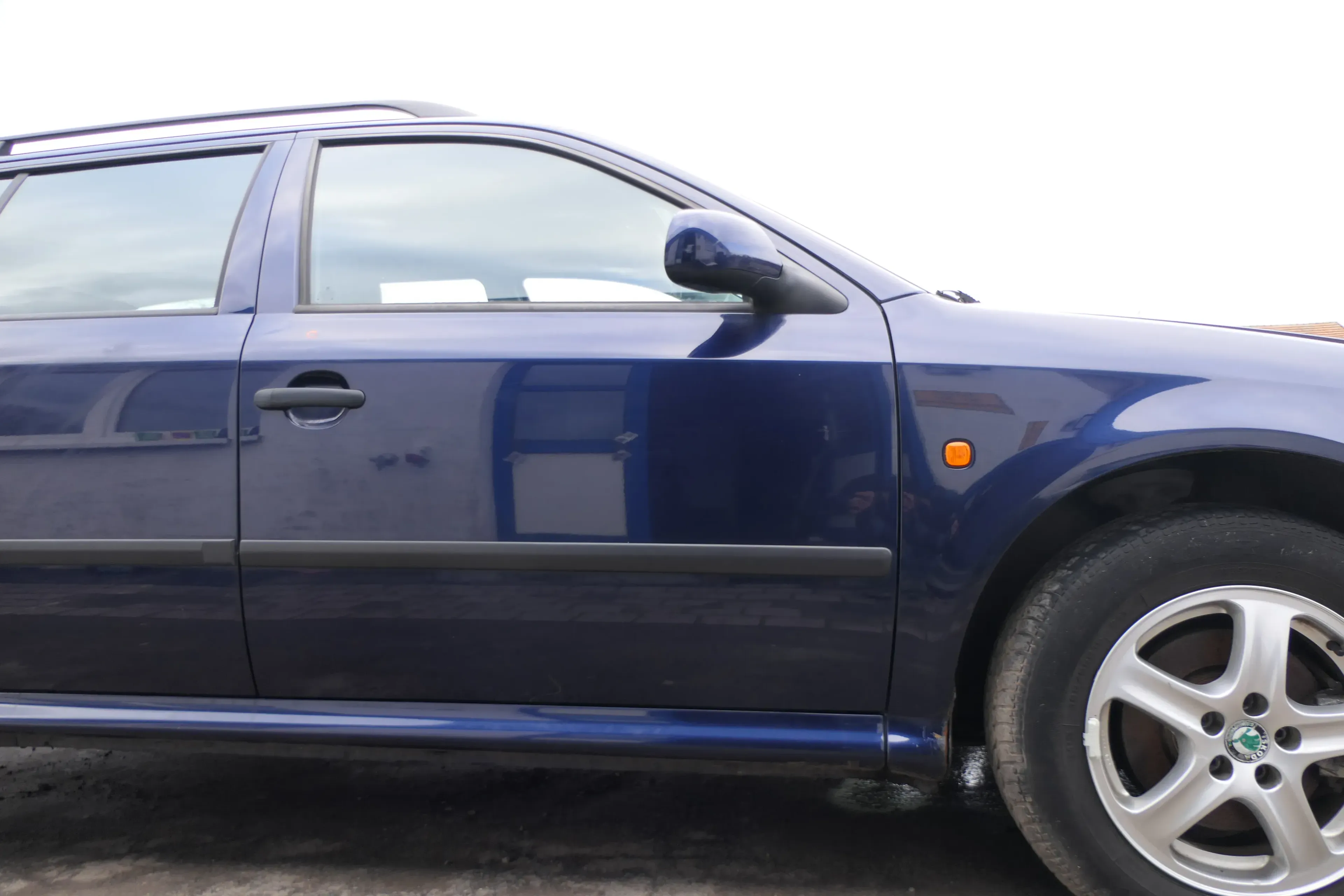 Skoda Octavia 1U Kombi  +Limo Tür vorne rechts Beifahrertür blau LF5U 9460 - Bild 1