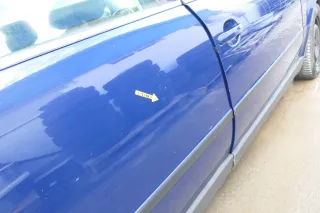 VW Passat 3B 3BG 3B6 Kombi Avant Tür hinten rechts mit Scheibe blau LA5E - Bild 3